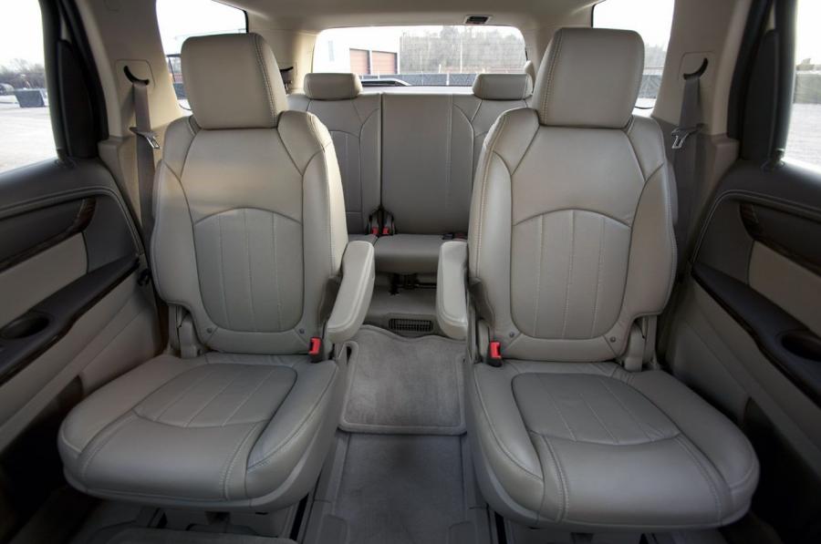  GMC Acadia Denali 2012 года  (фото 40 из 67)